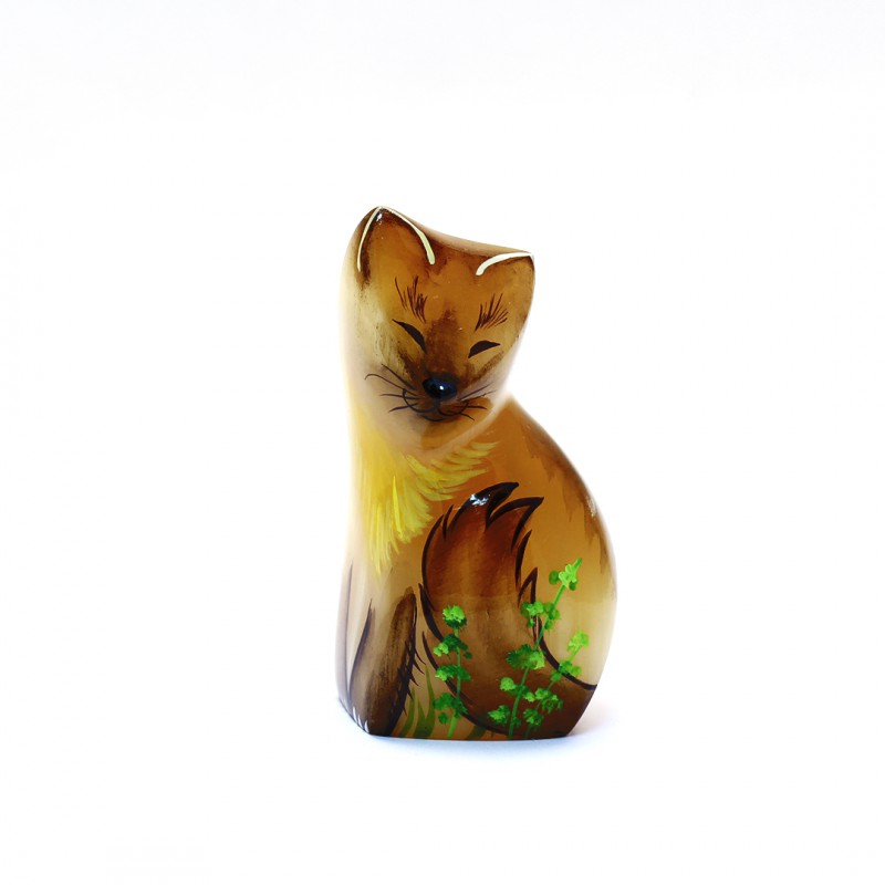Кошка в травке