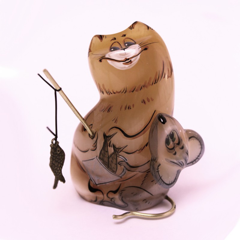 Кот с мышкой на рыбалке